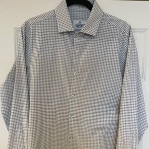Mizzen + Main mens long sleeve button up in medium